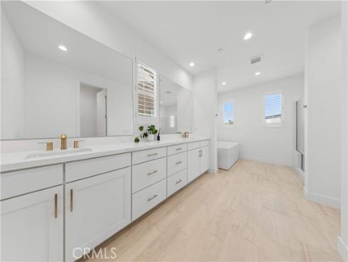 112  Sentosa  , Irvine, CA