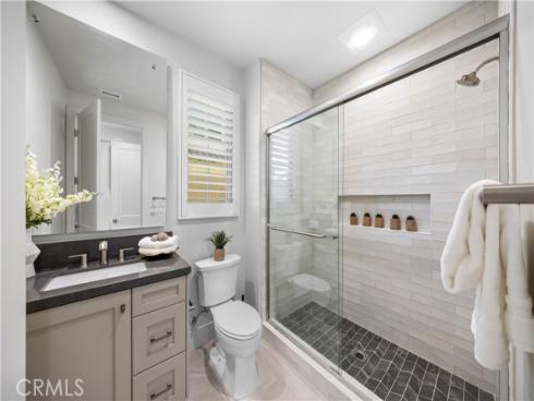 237  Pinnacle  , Irvine, CA