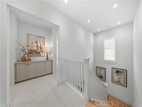 237  Pinnacle  , Irvine, CA