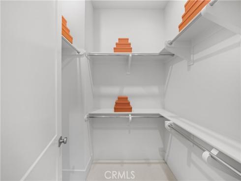 237  Pinnacle  , Irvine, CA