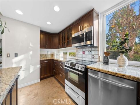 41  Hermosa  , Irvine, CA