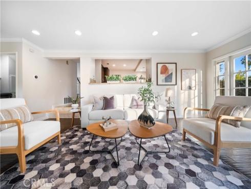 41  Hermosa  , Irvine, CA