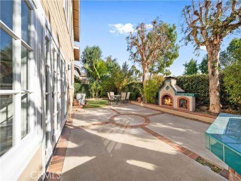 41  Hermosa  , Irvine, CA