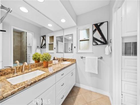 41  Hermosa  , Irvine, CA