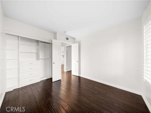 41  Hermosa  , Irvine, CA