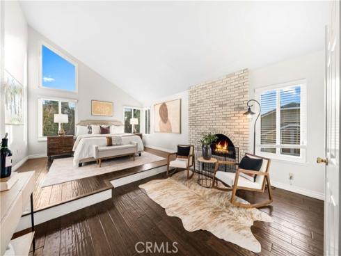 41  Hermosa  , Irvine, CA