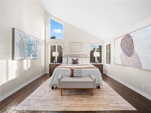 41  Hermosa  , Irvine, CA