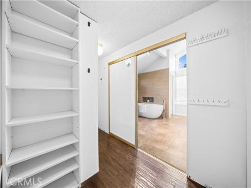 41  Hermosa  , Irvine, CA