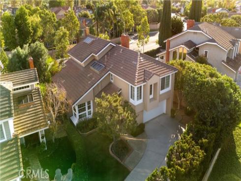 41  Hermosa  , Irvine, CA