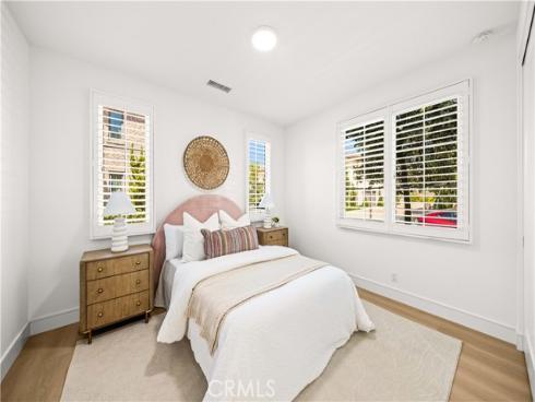 133  Dolci  , Irvine, CA