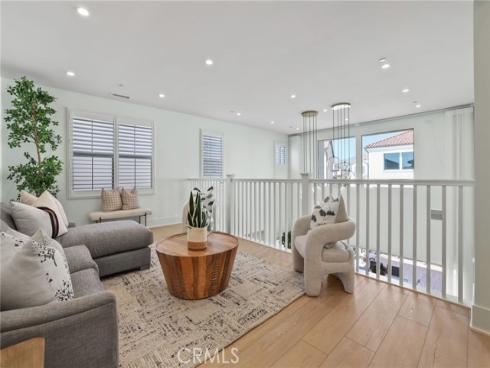 107  Orbit  , Irvine, CA