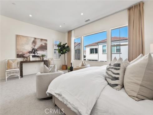 107  Orbit  , Irvine, CA