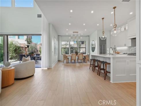 107  Orbit  , Irvine, CA