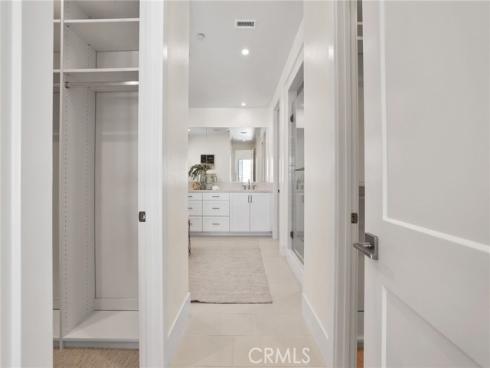 107  Orbit  , Irvine, CA