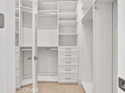 107  Orbit  , Irvine, CA