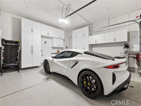 107  Orbit  , Irvine, CA