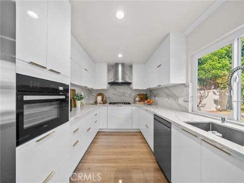 6  Blazing Star  , Irvine, CA