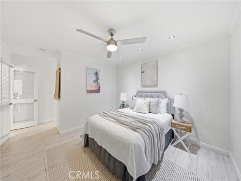 185  Streamwood  , Irvine, CA