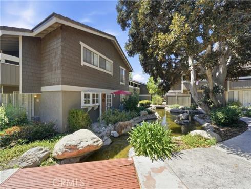 185  Streamwood  , Irvine, CA