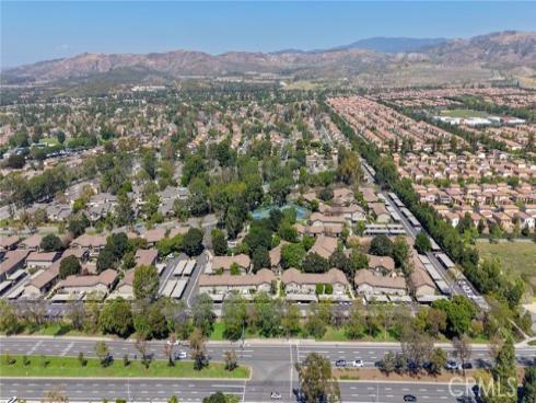 185  Streamwood  , Irvine, CA