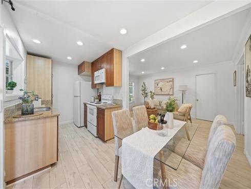 185  Streamwood  , Irvine, CA