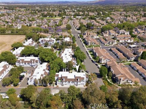 3  Greenmoor  , Irvine, CA