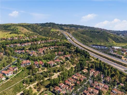 58  Clouds View  , Irvine, CA