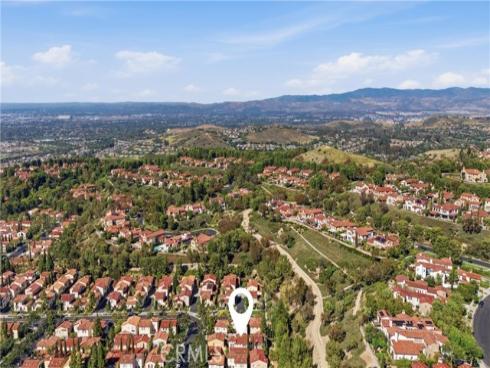 58  Clouds View  , Irvine, CA