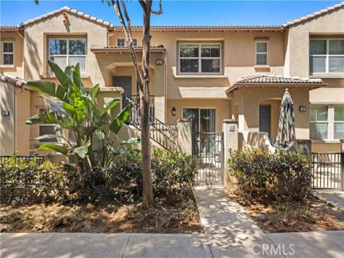54  Hedge Bloom  , Irvine, CA
