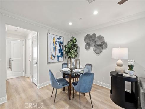 54  Hedge Bloom  , Irvine, CA