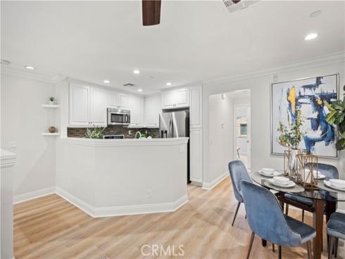 54  Hedge Bloom  , Irvine, CA