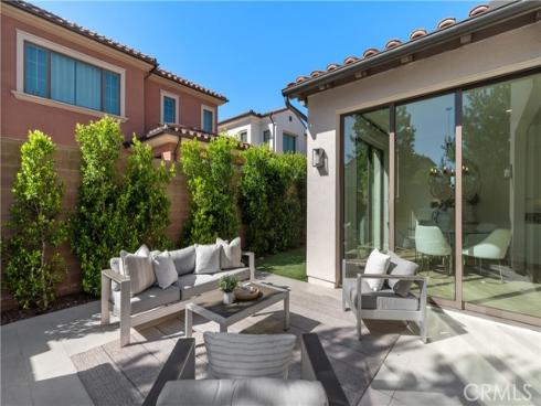 201  Fiore  , Irvine, CA