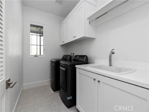 201  Fiore  , Irvine, CA