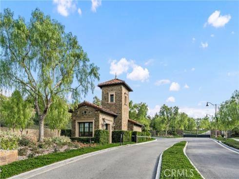 201  Fiore  , Irvine, CA