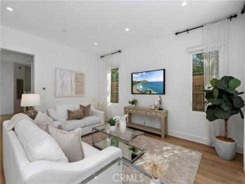 201  Fiore  , Irvine, CA