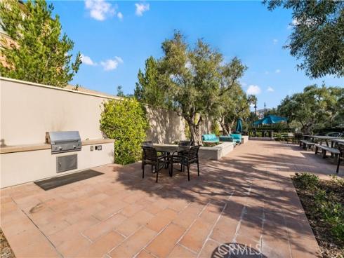 201  Fiore  , Irvine, CA
