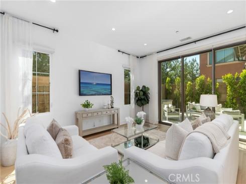 201  Fiore  , Irvine, CA