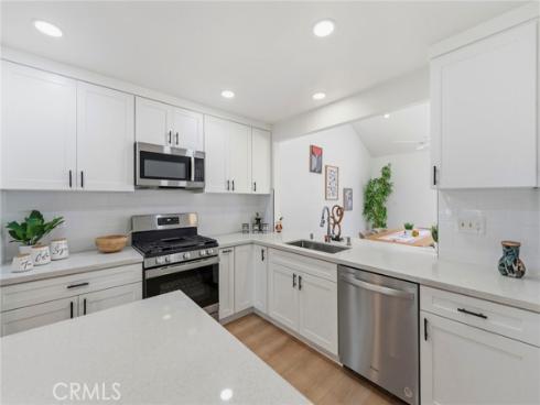 7  Boone  , Irvine, CA