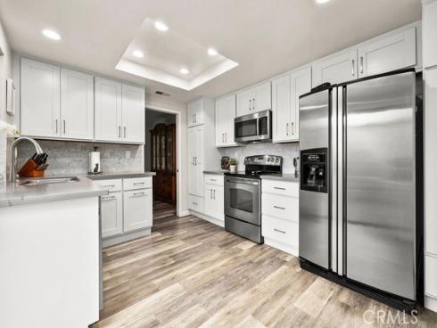 38  Navarre  138 , Irvine, CA