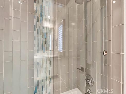 100  Della  , Irvine, CA