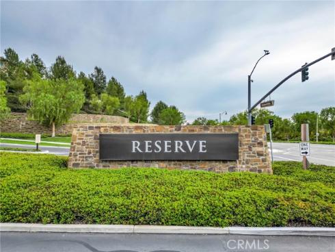 100  Della  , Irvine, CA