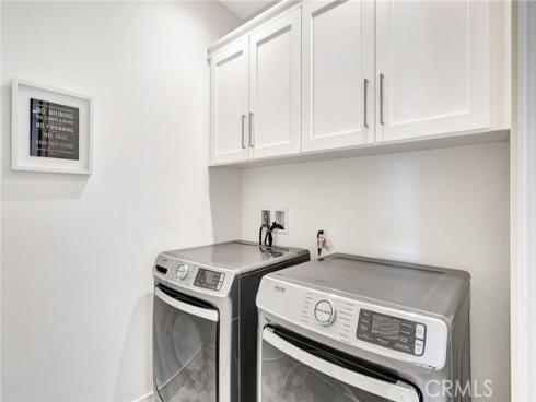 100  Della  , Irvine, CA