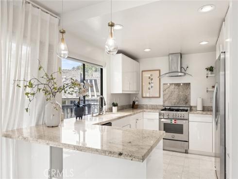 38  Arboles  , Irvine, CA