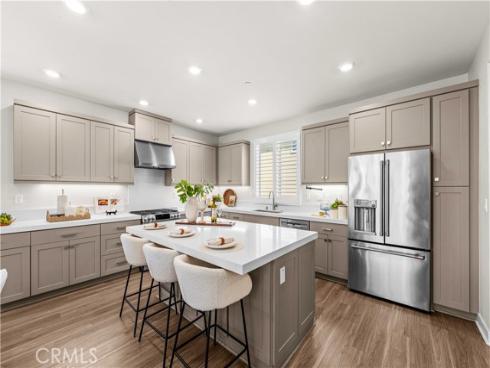 236  keeper  , Irvine, CA