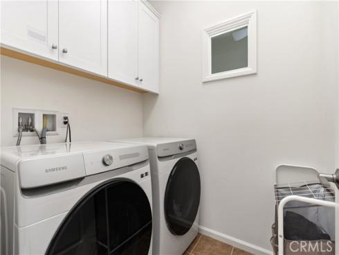 275  Rodeo  , Irvine, CA