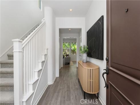 275  Rodeo  , Irvine, CA