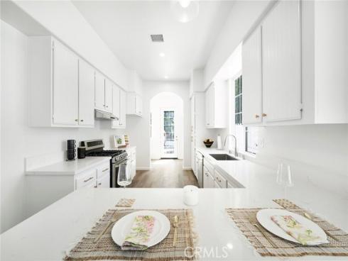 66  Turnbury  , Irvine, CA