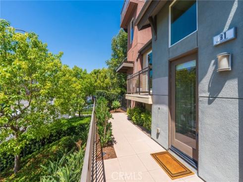 81  Waldorf  , Irvine, CA