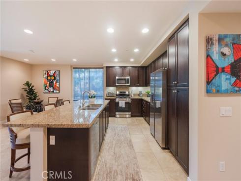 81  Waldorf  , Irvine, CA