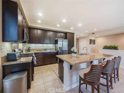 81  Waldorf  , Irvine, CA